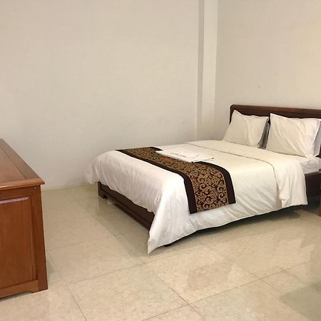 Motel Kings Pleiku Exterior foto